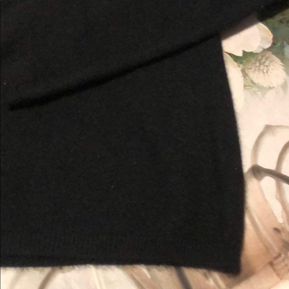 Used size S - Picture 2 of 10